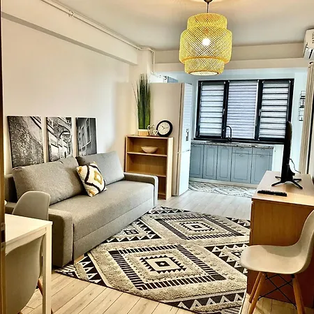 Politehnica * בוקרשט