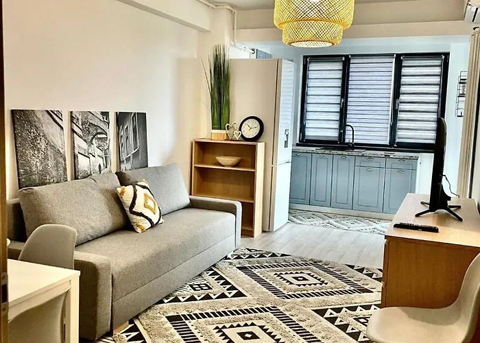 Politehnica * 부쿠레슈티